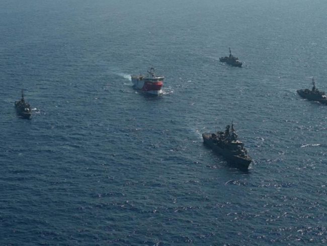 الأسئلة الأساسية تاهت في التفاصيل.. متى وكيف بدأ صراع الغاز في شرق المتوسط؟