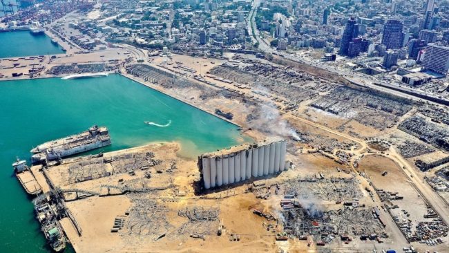 التطبيع الخليجي يؤذي لبنان.. هل يقوى ميناء حيفا على حساب مرفأ بيروت بعد تعاقد شركة إماراتية على تطويره؟