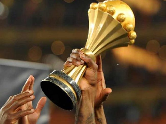 “بطولة صغيرة ستقام في إفريقيا”.. كيف كشف تصريح كلوب “العنصري” مخطط اليويفا لإلغاء “كان 2021″؟