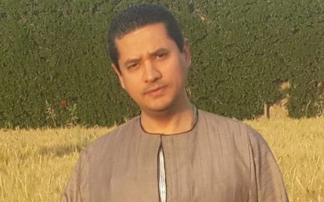 “الجلابية” المصرية تشعل منصات التواصل! مؤيدو النظام يتنمّرون على محتجين يرتدونها ومعارضين يردون