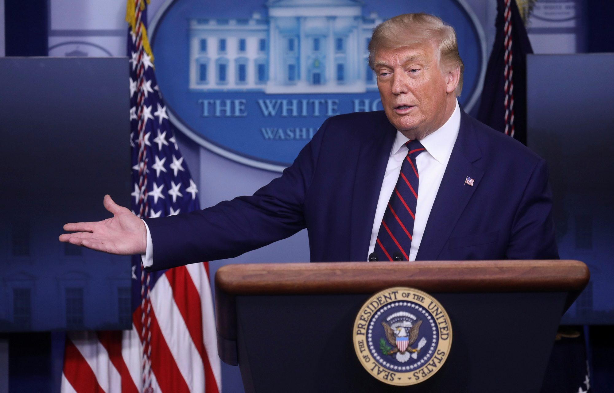 خطأ مُحرج لترامب.. ذكَر دولة أوروبية قال إنها تقع بالشرق الأوسط خلال ترحيبه بعلاقاتها مع إسرائيل