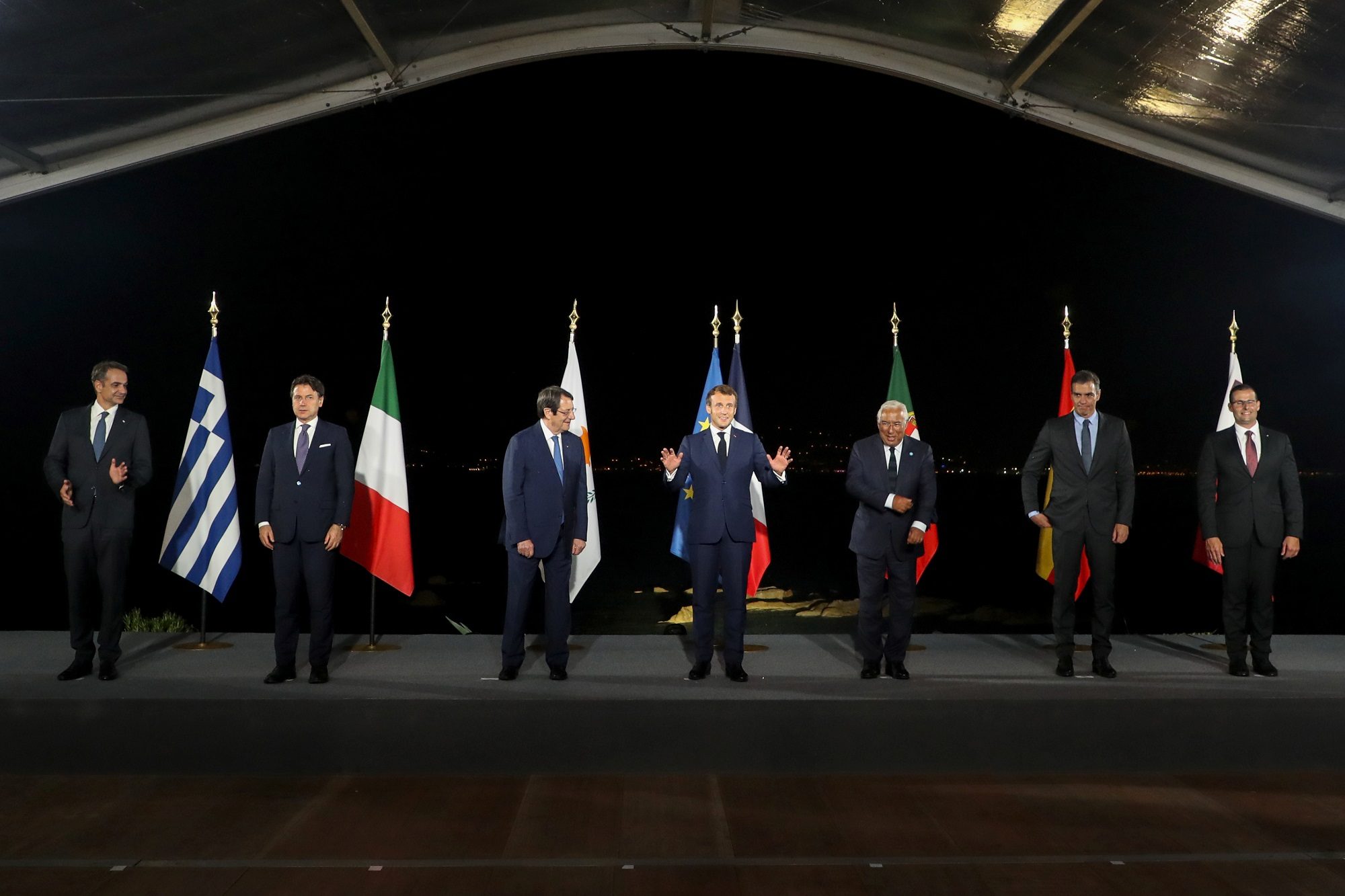 هدد بفرض عقوبات على تركيا.. أنقرة ترفض بيان دول جنوب الاتحاد الأوروبي وتدعو أثينا لمفاوضات دون شروط مسبقة