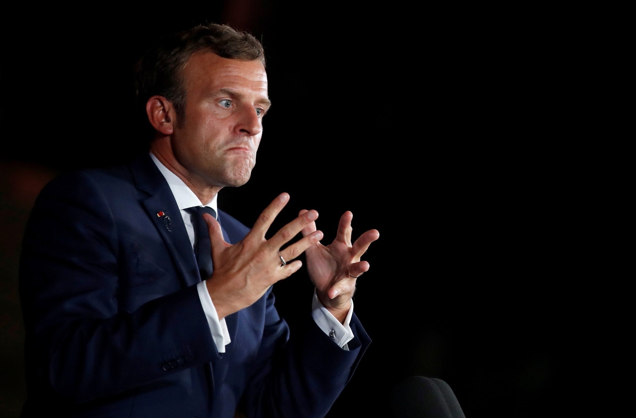 بعد اعتذار أديب عن تشكيل الحكومة.. ماكرون يعقد مؤتمراً صحفياً  للتعليق على الوضع في لبنان