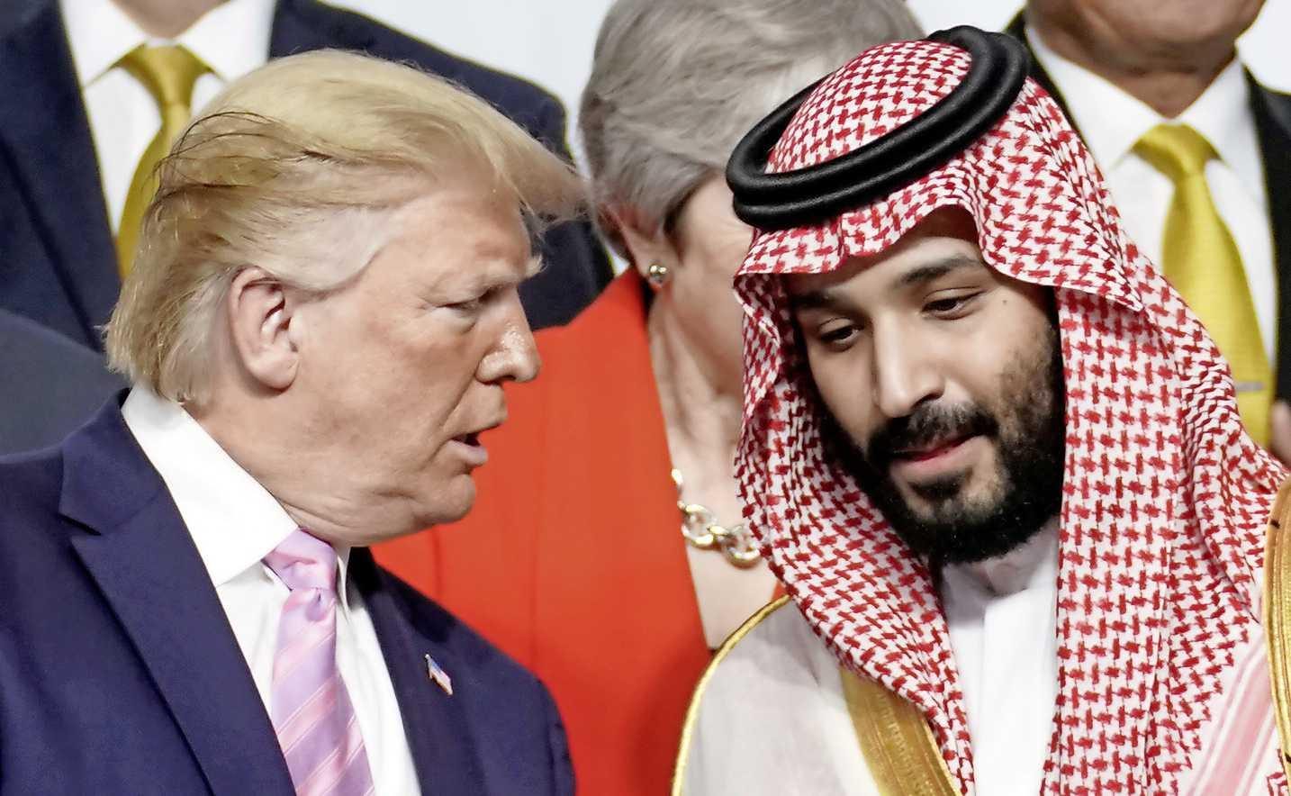 ترامب يعترف بحماية محمد بن سلمان من جريمة قتل خاشقجي: لقد دفع لنا 400 مليار دولار