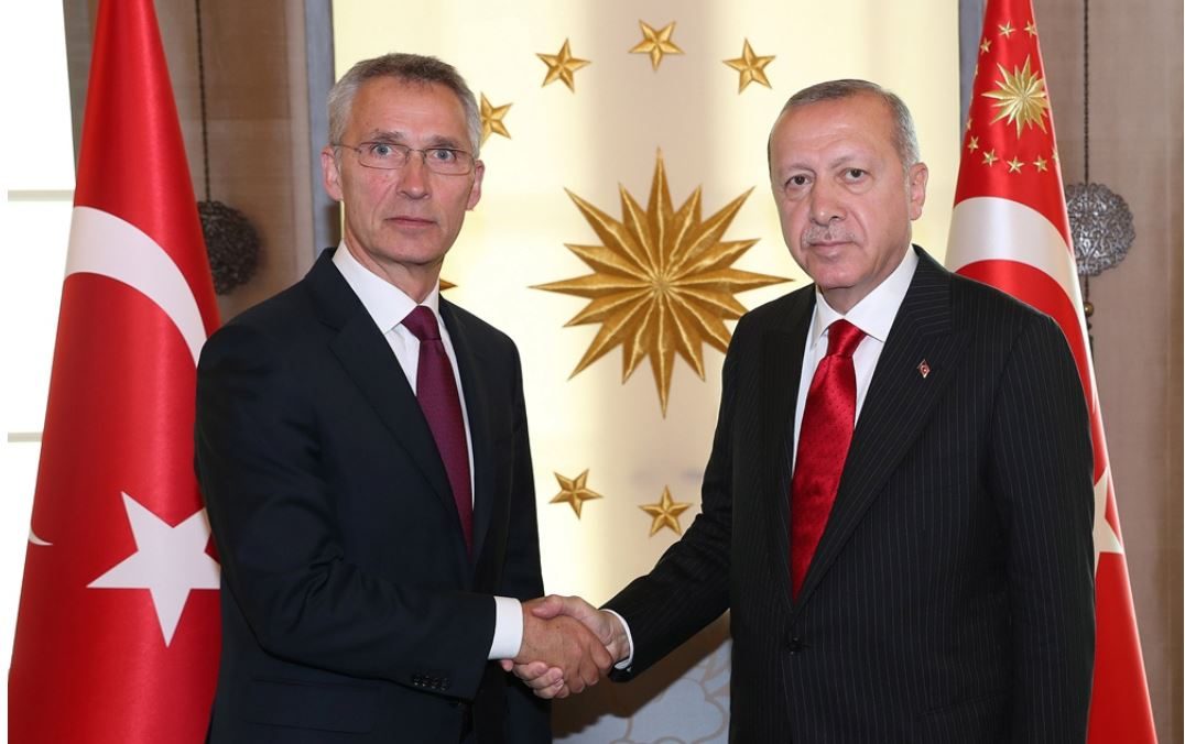 وصفهما بـ”الحليفين المهمين”.. الناتو يعلن عن اتفاق تركيا واليونان على مباحثات لتجنب المواجهة شرقي المتوسط