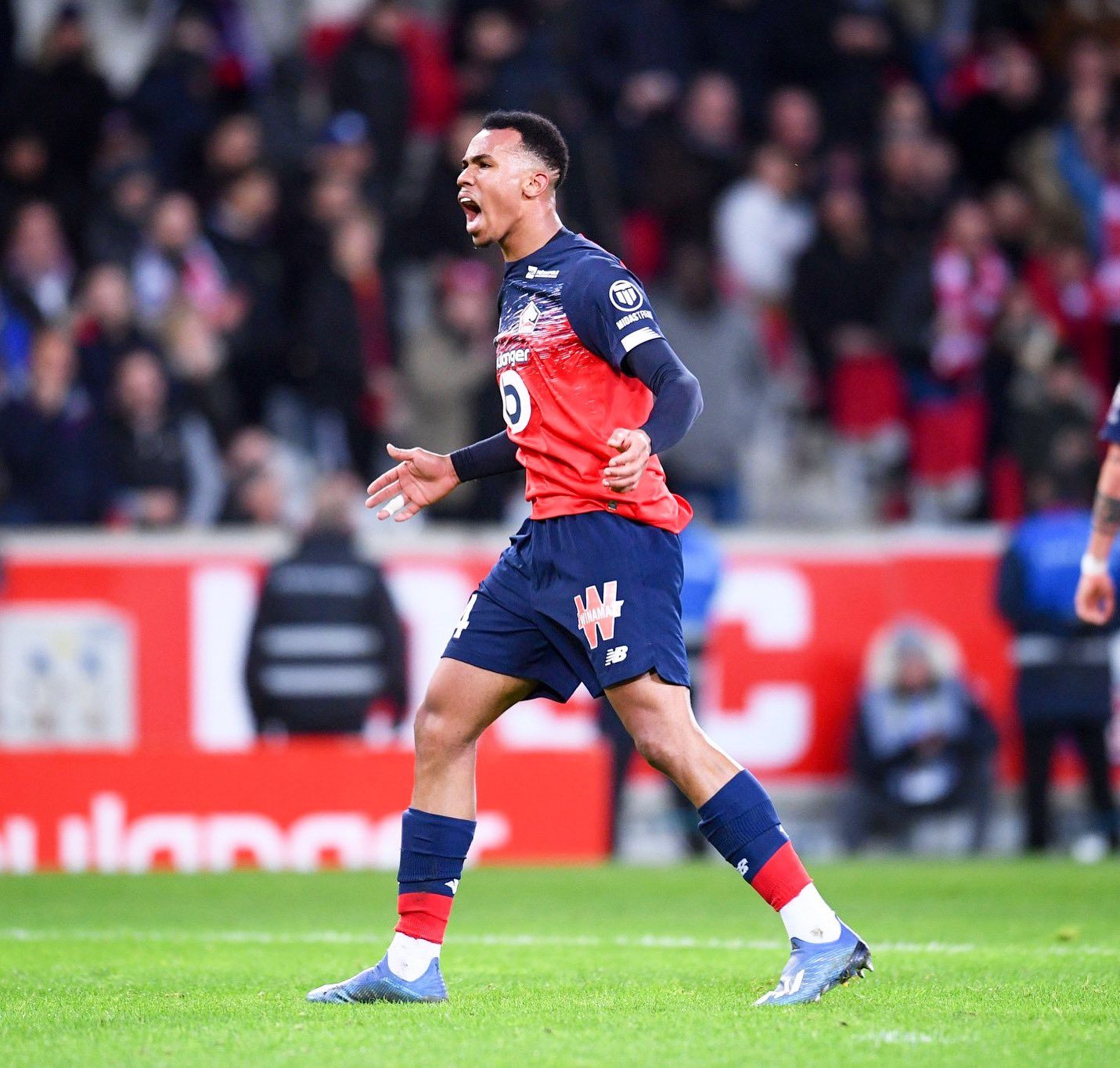 مدافع صلب، صانع ألعاب، أداؤه استثنائي.. كيف سيغير غابرييل ماجالهايس وجه آرسنال القبيح؟