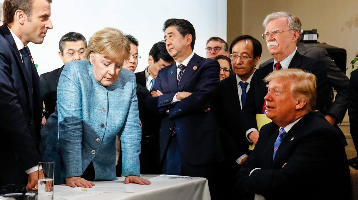 وحيدة في مواجهة العالم.. حلفاء أمريكا يتمردون عليها ويرفضون إعادة فرض عقوبات على إيران، ماذا يعني ذلك؟