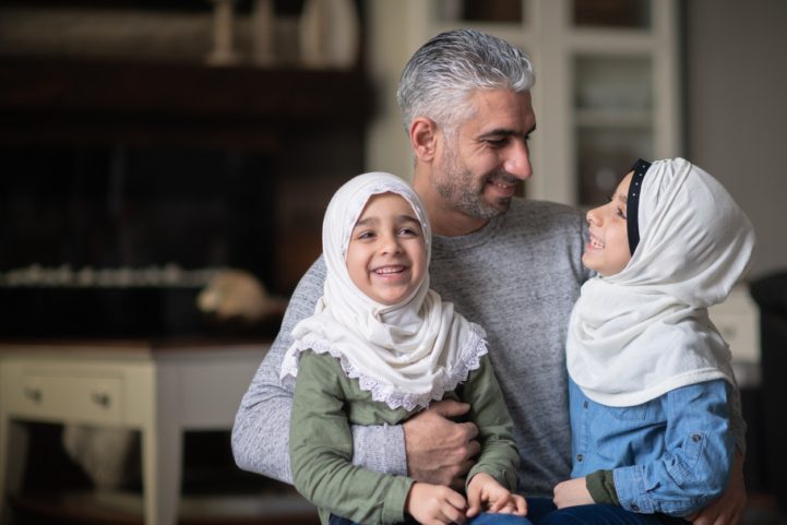 iStock/المسلمون ينجبون أطفالاً أكثر من أي ديانة أخرى