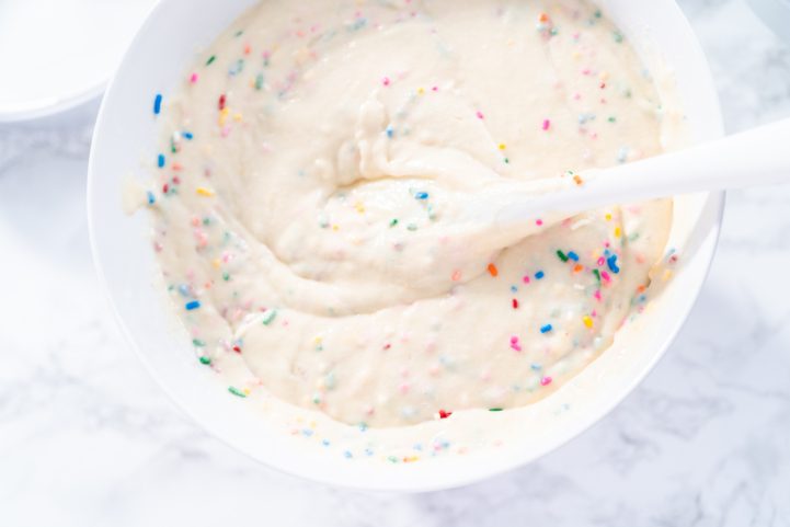 ISTOCK\ كيك عيد الميلاد