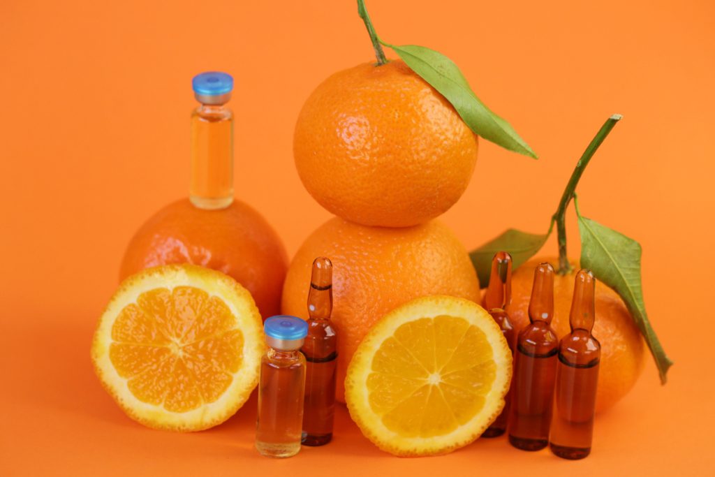 iStock/ فوائد سيروم فيتامين سي