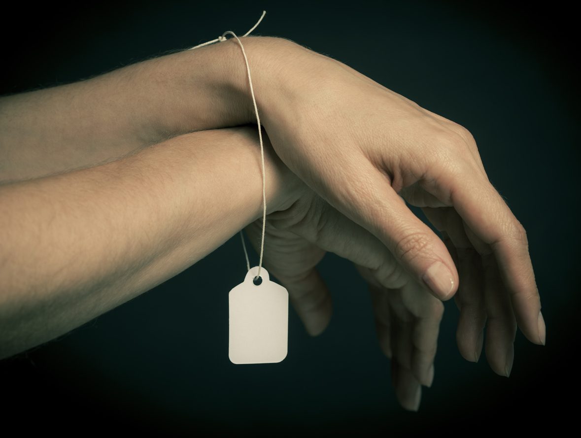 الاتجار بالبشر