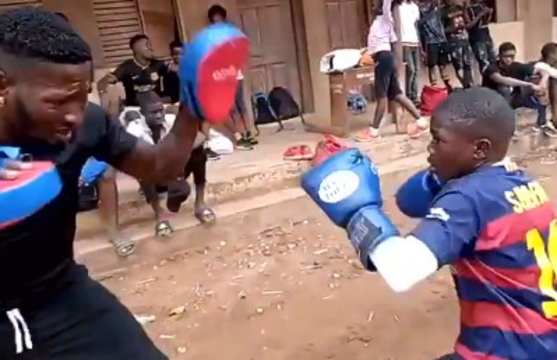 الطفل النيجيري سلطان أديكويا