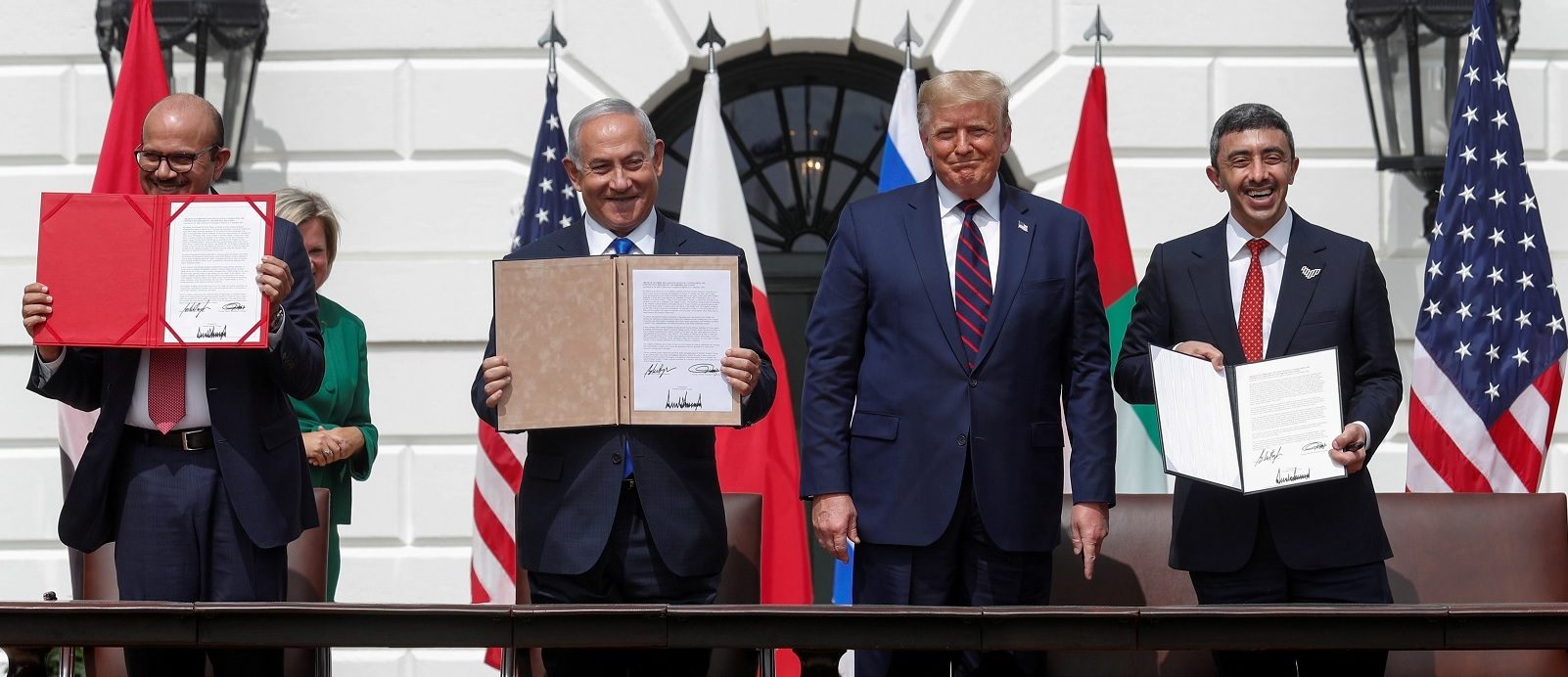 حصاد التطبيع.. حيفا بديلاً لمرفأ بيروت، وقناة السويس ستتضرر، وإسرائيل ستضع أقدامها في موانئ مصرية وسعودية