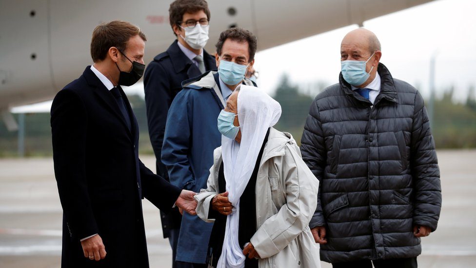 من الهولوكوست للإساءة للرسول.. لماذا تبدو علمانية فرنسا متحفزة فقط ضد المسلمين؟