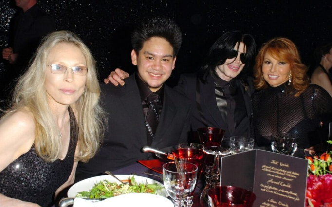 اشتهر بمرافقة نجوم “هوليوود”..وفاة أمير سلطنة بروناي عن 38 عاماً