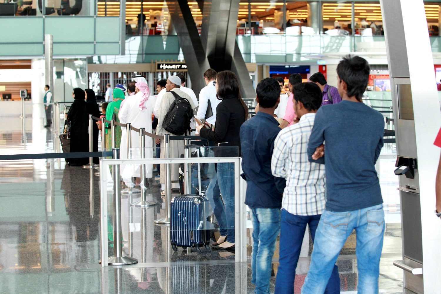 قطر تفتح تحقيقاً بواقعة تفتيش مسافرات بمطارها: طفلة مولودة حديثاً دفعتنا للتحرك