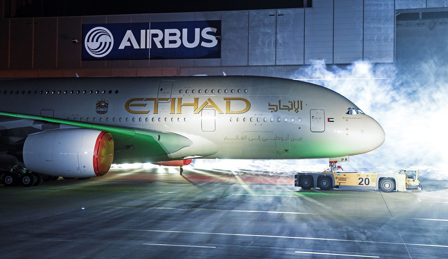 “الاتحاد” الإماراتية تسيّر أول رحلة تجارية من بلد خليجي لتل أبيب.. 28 طائرة في الأسبوع ستنتقل بين الجانبين