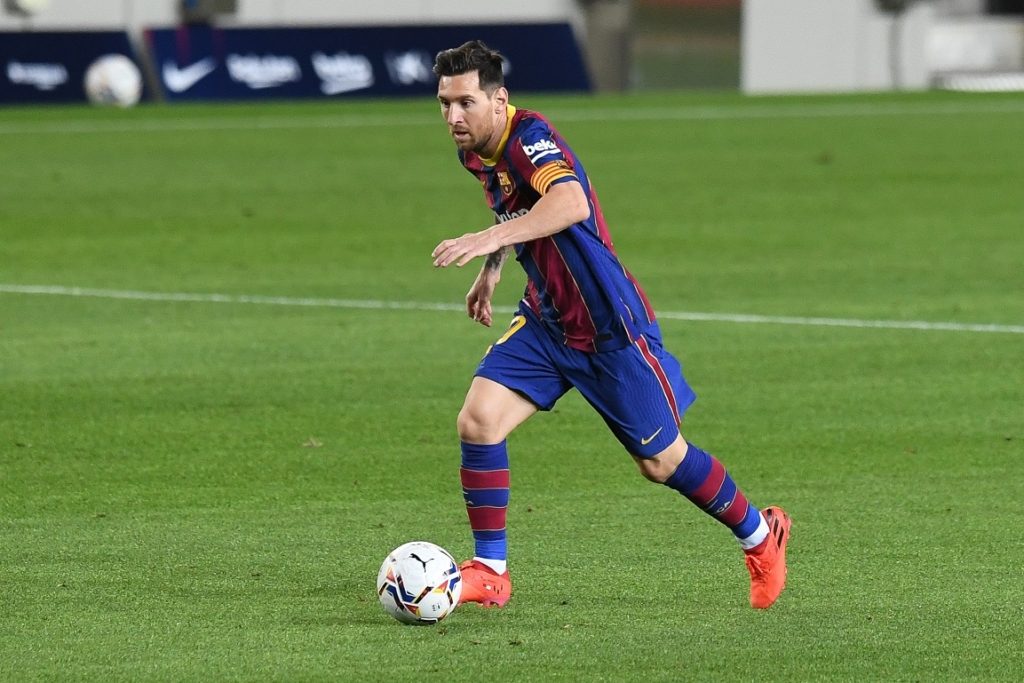 ليونيل ميسي قائد برشلونة (رويترز)