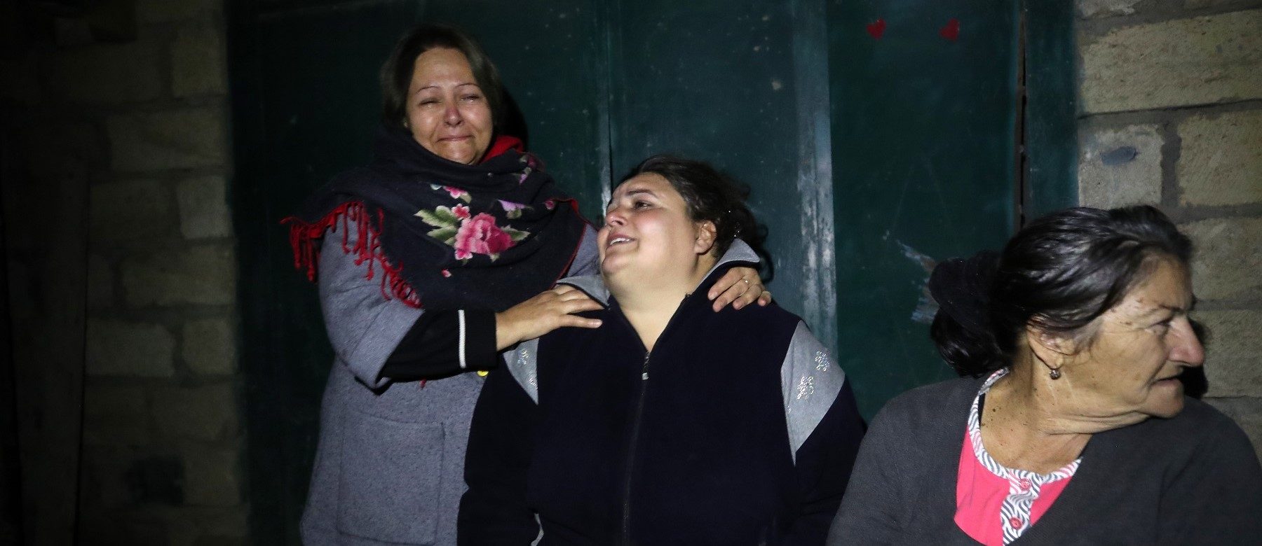 قتلت 12 وأصابت عشرات المدنيين! مسؤول أذري: أرمينيا استخدمت صواريخ سكود لقصف إحدى أكبر مدن أذربيجان.. “صور”