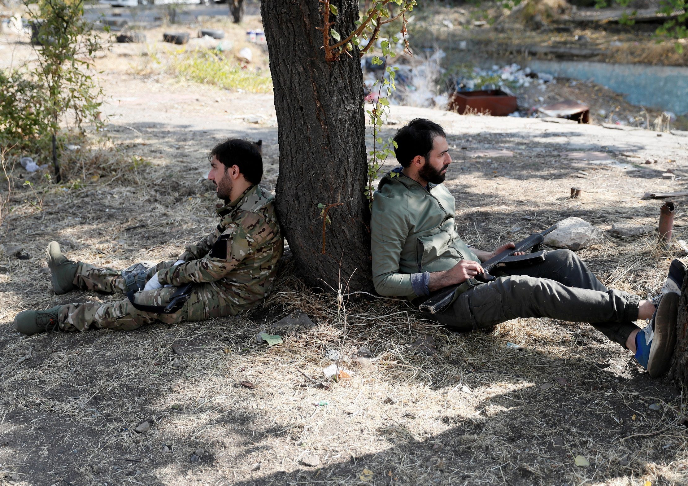 اتفاق بين أذربيجان وأرمينيا على وقف استهداف المدنيين وتبادل الجثث وقوائم الأسرى