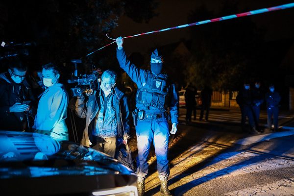 بعد ذبحه مدرساً في الشارع.. الشرطة الفرنسية تعلن قتل رجل بإحدى ضواحي العاصمة باريس