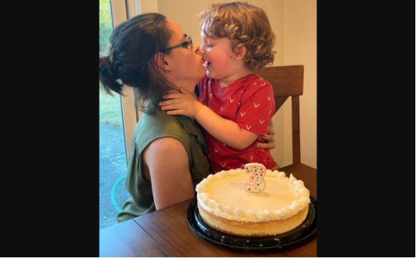 طفل في الثالثة من عمره يقتل نفسه! العائلة ارتكبت خطأً دفعت ثمنه غالياً