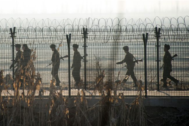 بعدما فعلوا المستحيل للفرار من بلدهم المعزول عن العالم.. لماذا وكيف يرجع العديد من الكوريين الشماليين لوطنهم؟