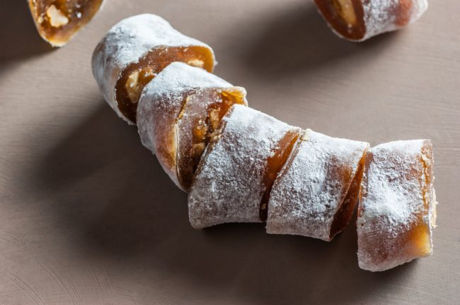 يشتهيها الصغار والكبار.. راحة الحلقوم بالفستق وطريقة تحضيرها