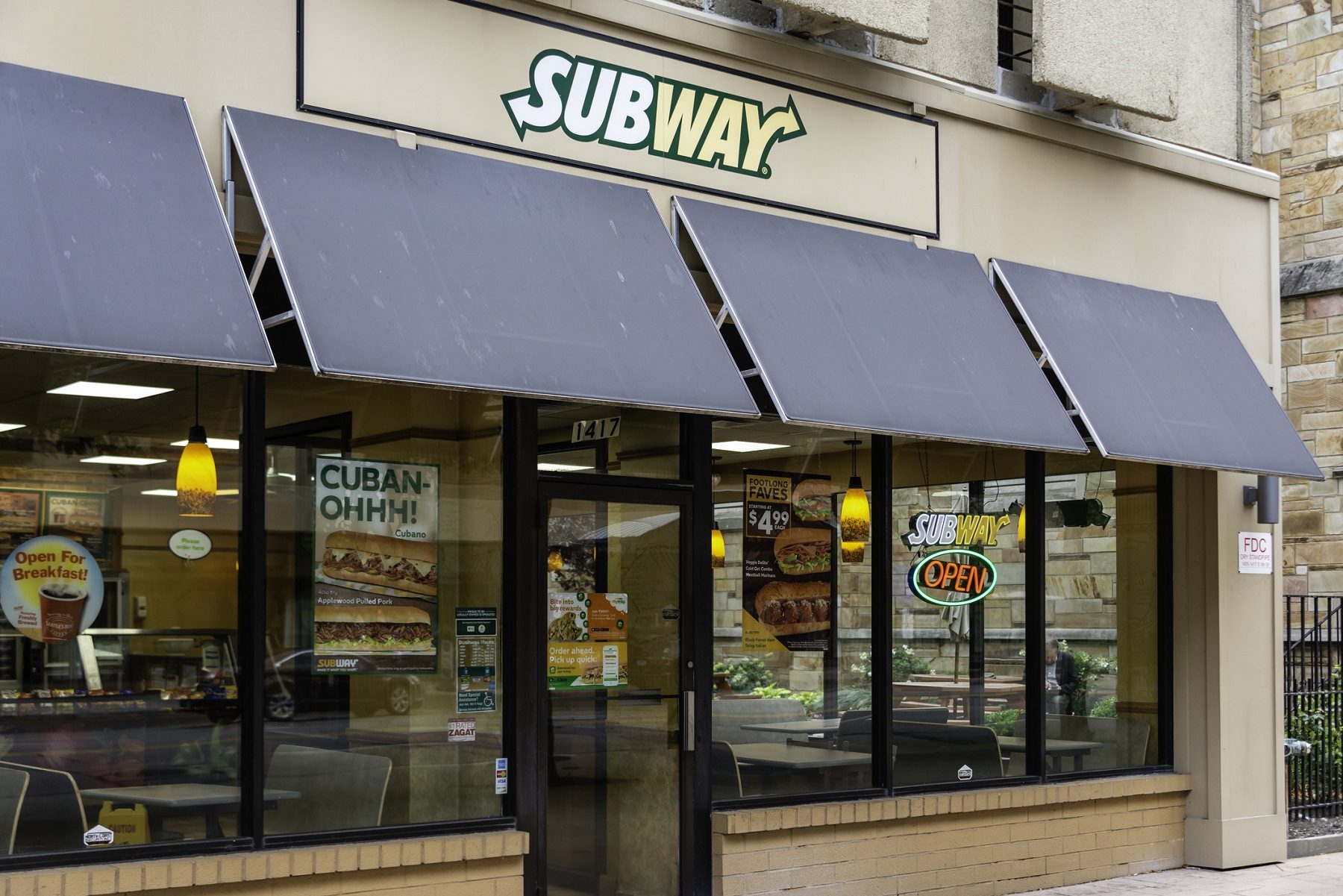 يحتوي على نسبة عالية من السكر.. محكمة أيرلندية تقضي بأن خبز مطاعم Subway ليس خبزاً