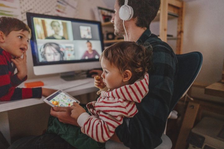 iStock\ العمل من المنزل