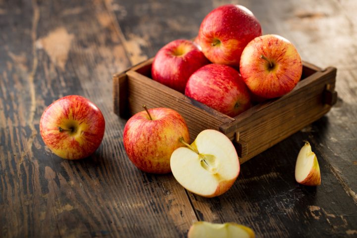 iStock\ فوائد التفاح