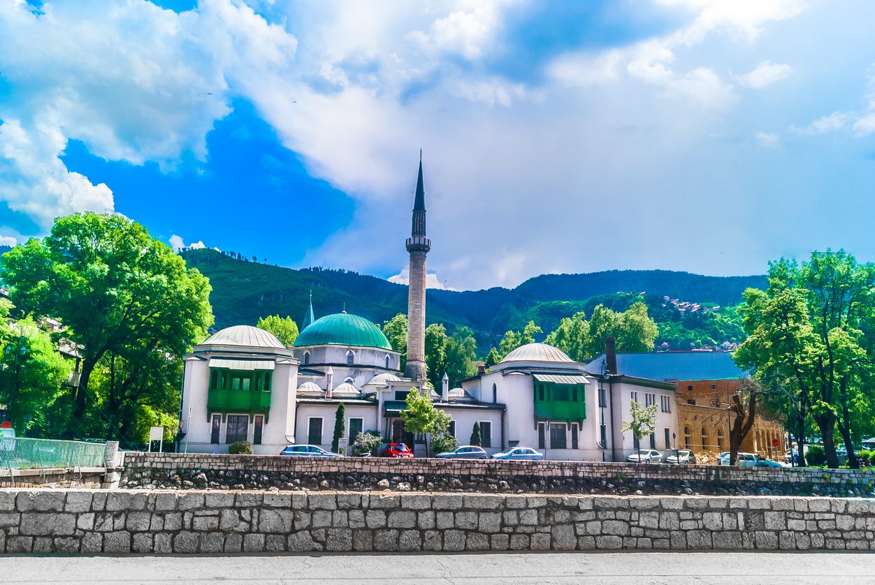 كيف تحصل على تأشيرة للسفر إلى البوسنة؟ وإليك نصائحي الخمس للإقامة المثالية هناك