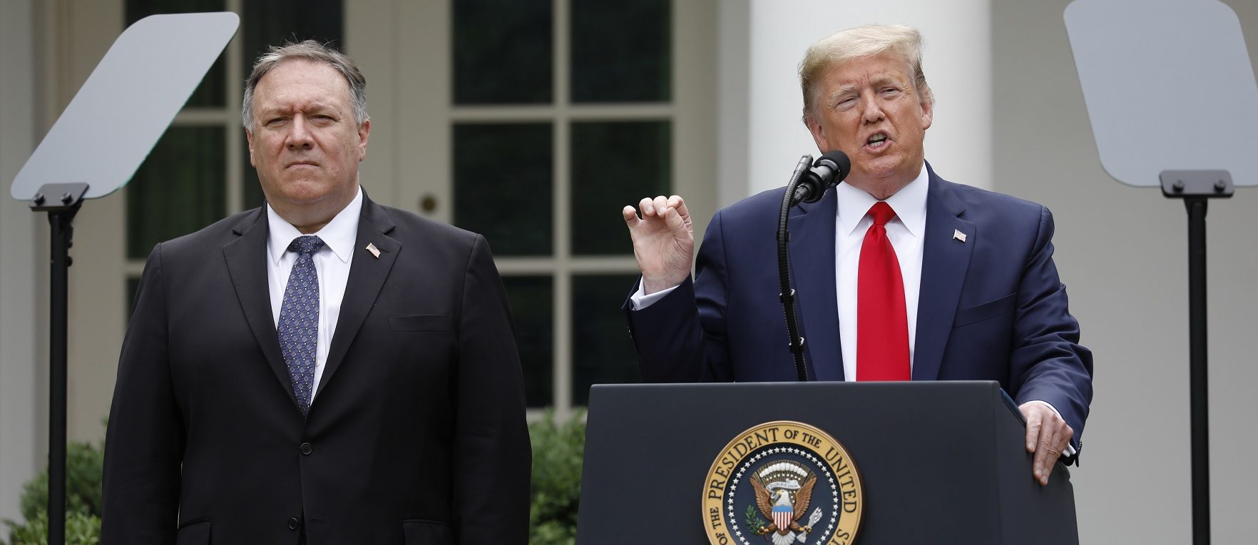 رئيس برتبة ملك.. كيف يوظف ترامب سلطاته للتنكيل بخصومه؟ تسريب مراسلات كلينتون نموذجاً