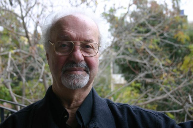 في رحيل الأديب فاضل السباعي.. عن الزيف والأصالة والحياة