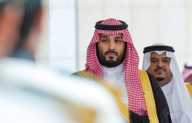 بالعصا والجزرة.. كيف أغرى محمد بن سلمان القطاع الخاص في السعودية للمشاركة برؤية 2030؟