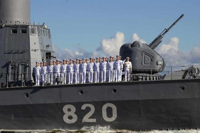 تزن 13 طناً وتتجاوز قيمتها نصف مليون دولار.. تورُّط قائد عسكري روسي في سرقة مراوح سفن عسكرية