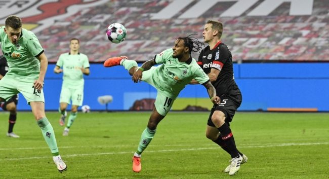 شاهد: هدف مذهل للاعب نمساوي ينافس مبكراً على جائزة “بوشكاش”