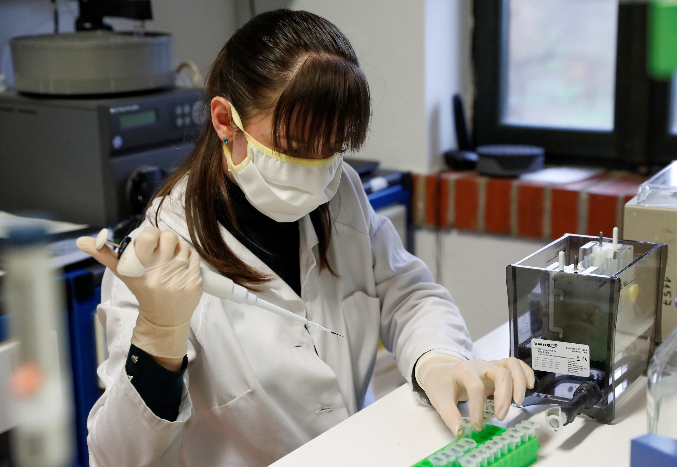 أعلى هيئة للعناية المركزة تنصح بوقف استخدام ريمديسيفير الذي تناوله ترامب لعلاج كورونا