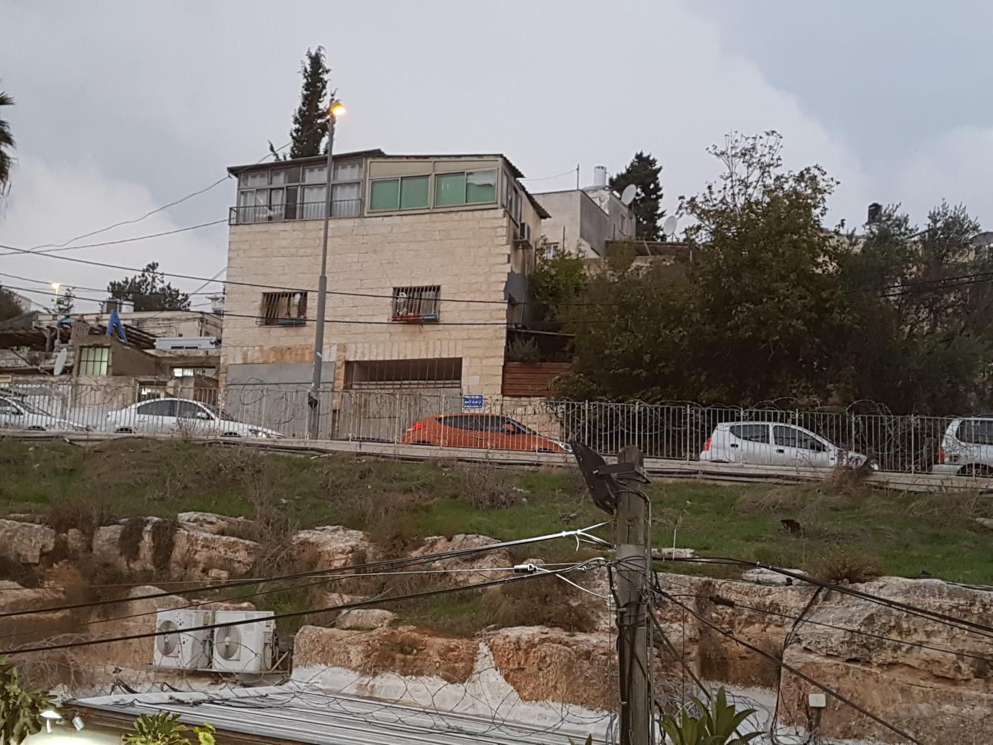 لاجئون مرة أخرى.. فلسطينيون في القدس يُطردون من منازلهم بأمر المحاكم الإسرائيلية والحجج واهية!