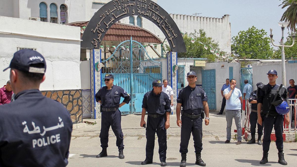 اختطاف الأطفال قد يعيد عقوبة الإعدام في الجزائر.. وزير العدل: لا تتفاجأوا في حال تطبيقه