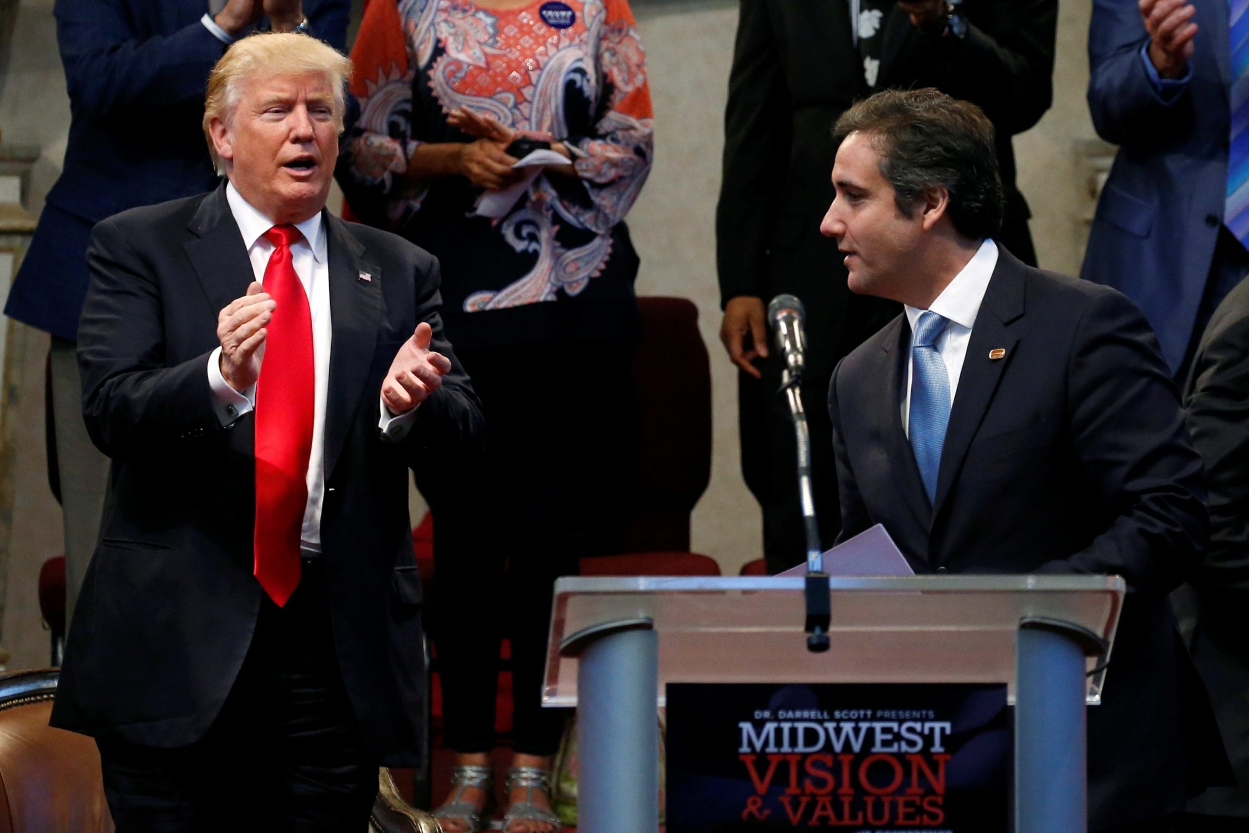 محامي ترامب السابق يرجح هروب الرئيس من البيت الأبيض وأن يُصعب الأمور على بايدن