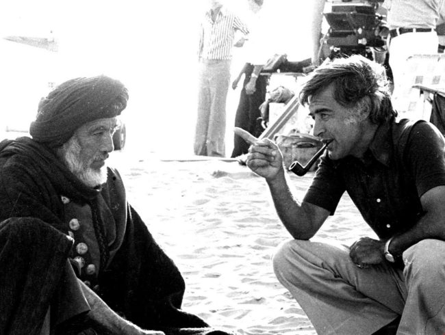 كيف وصل السوري مصطفى العقاد للعالمية وما أشهر أعماله الأجنبية؟