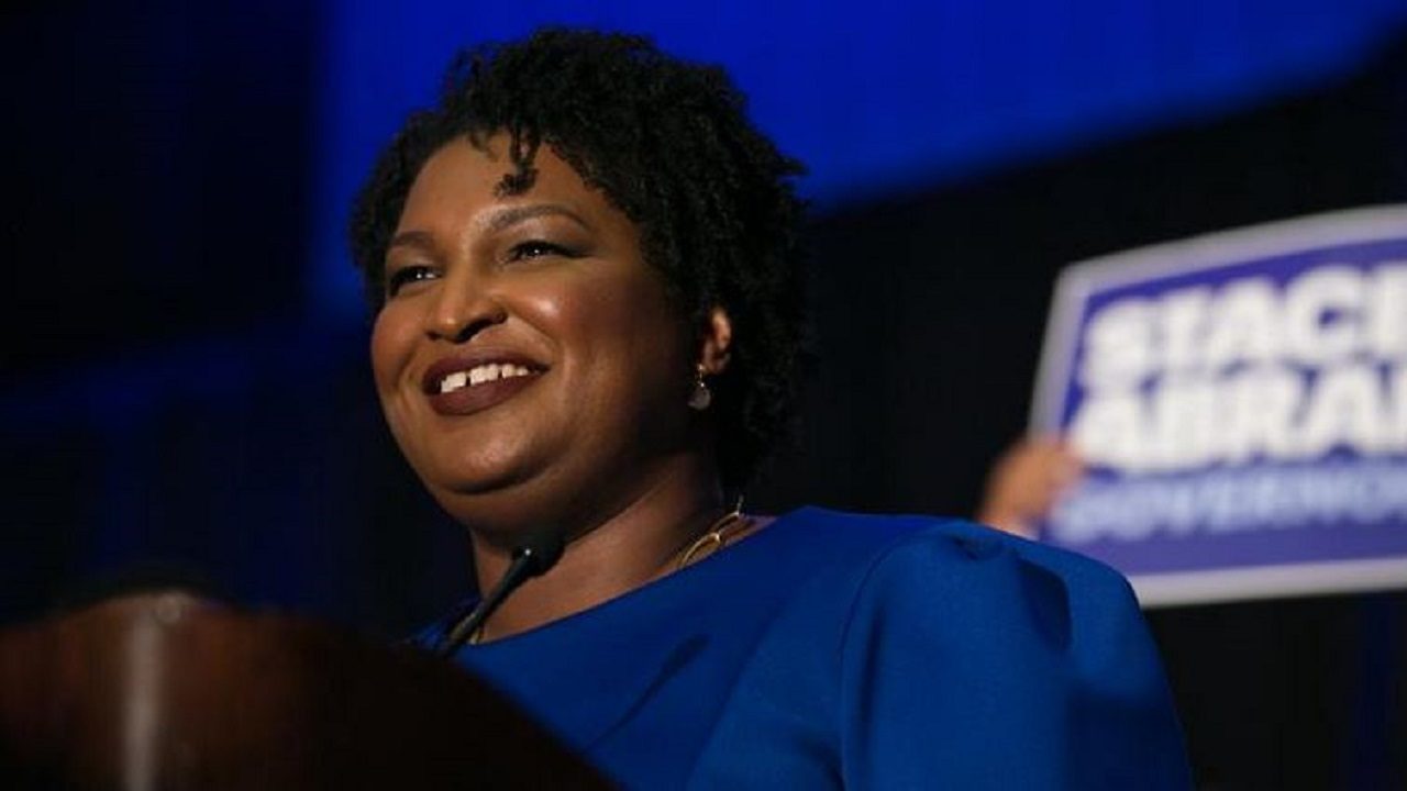 قلبت الولاية على رأس الجمهوريين.. قصة المرأة التي حولت الهزيمة إلى نصر وساهمت بفوز بايدن