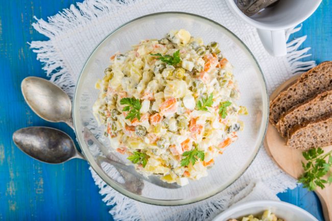 إليك وصفة السلطة الروسية “أوليفي” على الطريقة الأصلية