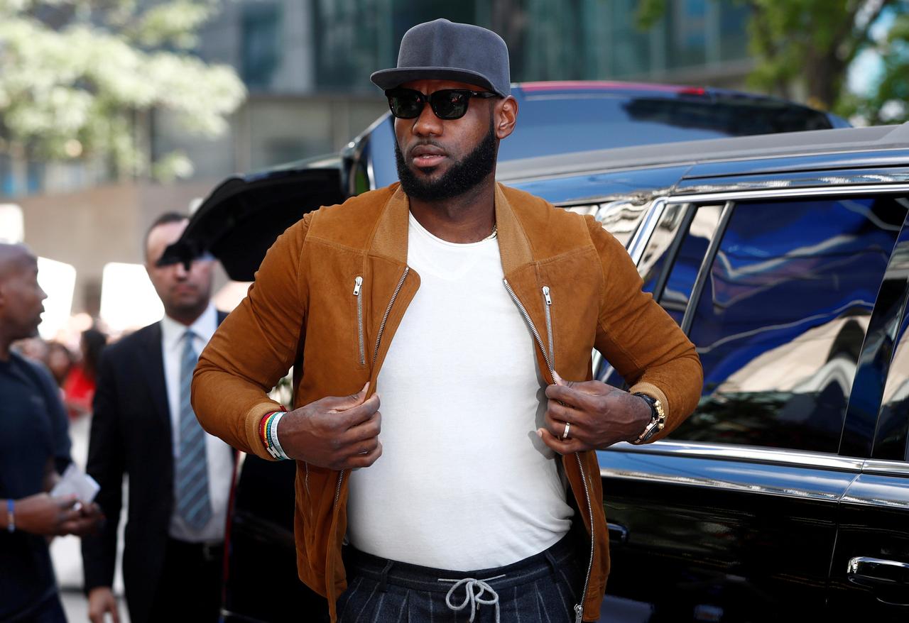 ليبرون جيمس (رويترز)