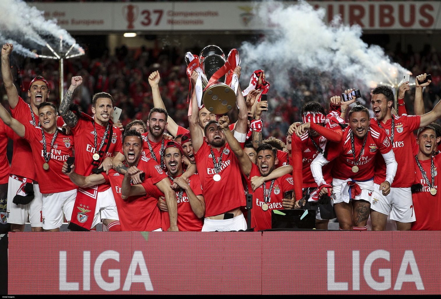 بنفيكا حصد 82 بطولة خلال تاريخه