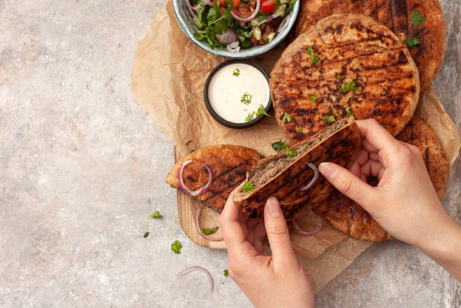 سريعة وسهلة ومحبوبة الجماهير.. إليك وصفة عرايس اللحمة