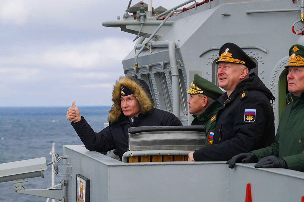 روسيا تسبق أمريكا وإسرائيل إلى البحر الأحمر.. ما وراء إعلان موسكو إنشاء قاعدة عسكرية بالسودان؟