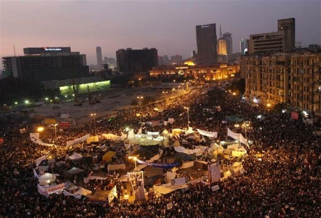 تجميل ميدان التحرير ينذر بكارثة تاريخية.. لماذا يرفض النشطاء والأثريون تغيير معالم مهد الثورة المصرية؟