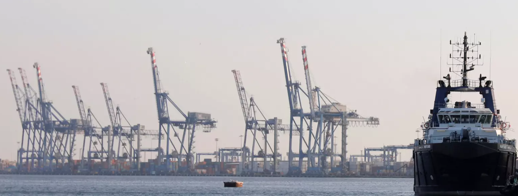 باستغلال التطبيع الخليجي.. كيف تخطط إسرائيل للاستحواذ على مكانة مصر كمركز لكابلات الإنترنت البحرية؟